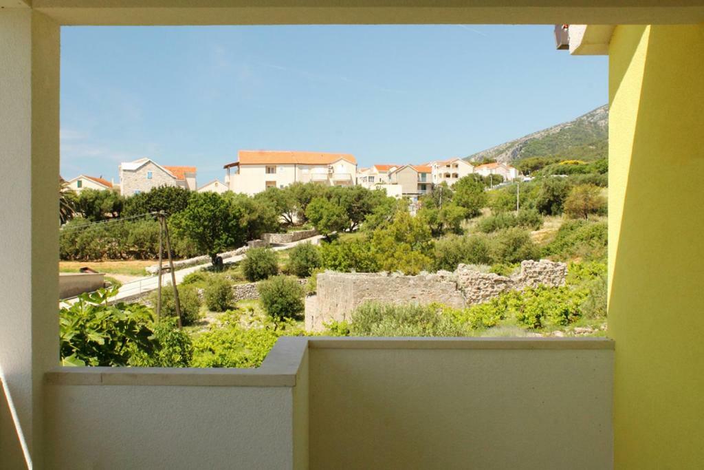 Apartments Nejasmic - Little House For Peaceful And Domestic Vacation Бол Екстериор снимка